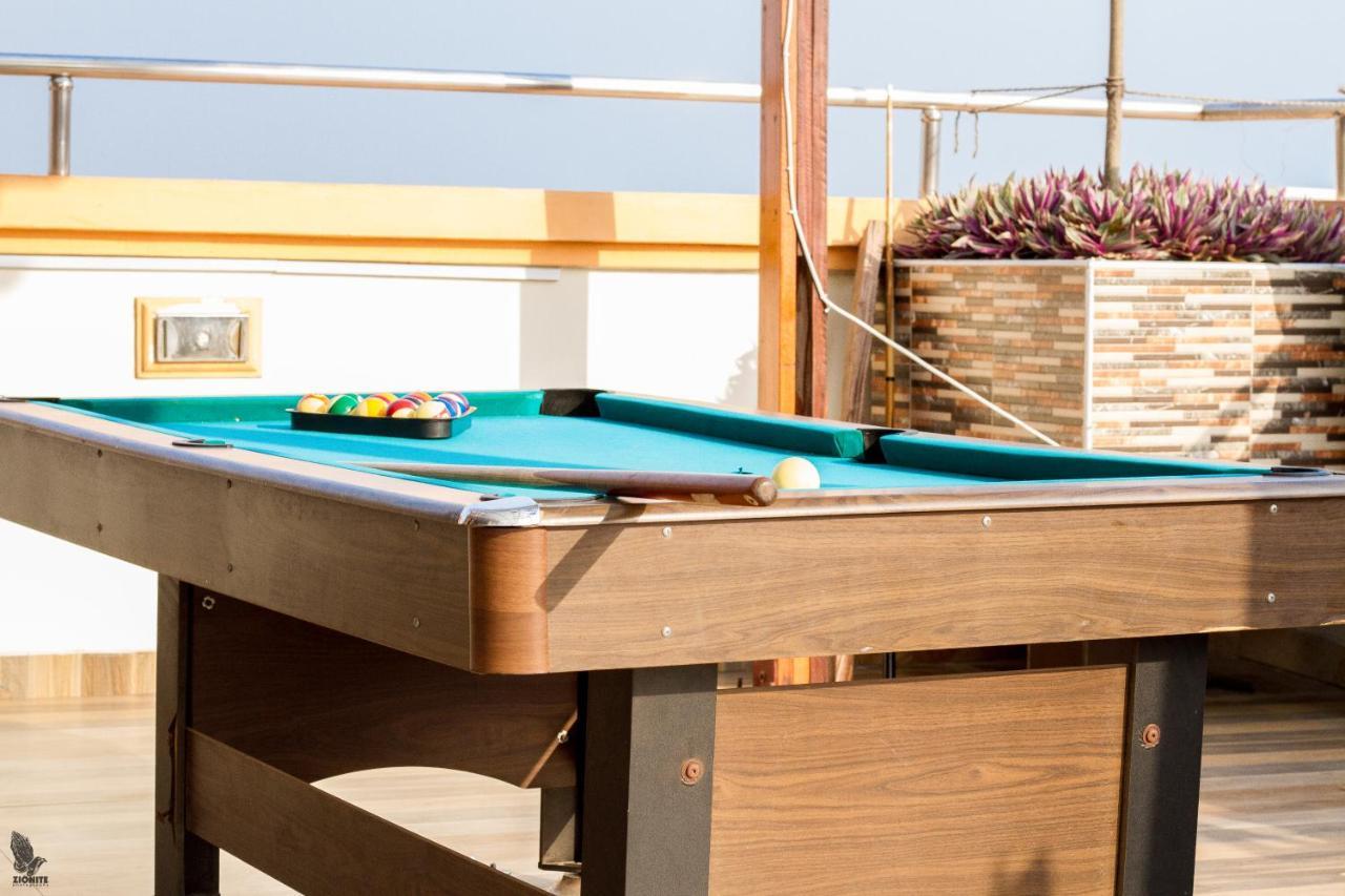 Plus 33 Hotel Nungua Ngoại thất bức ảnh