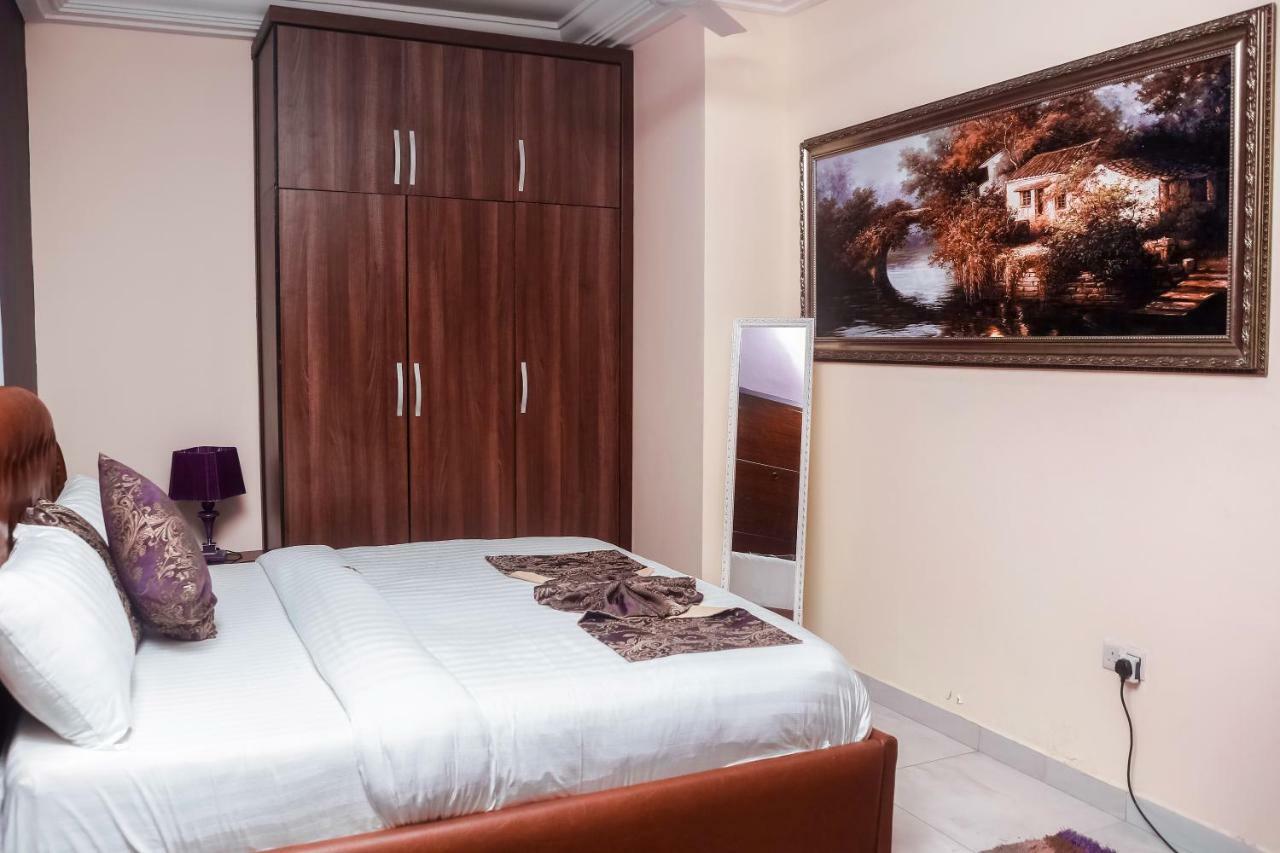 Plus 33 Hotel Nungua Ngoại thất bức ảnh